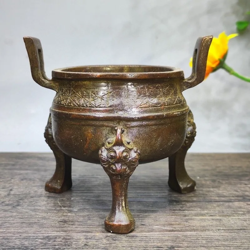 Antique-style copper three-legged with double handles, vintage home living room incense burner ornament, Xuan De
