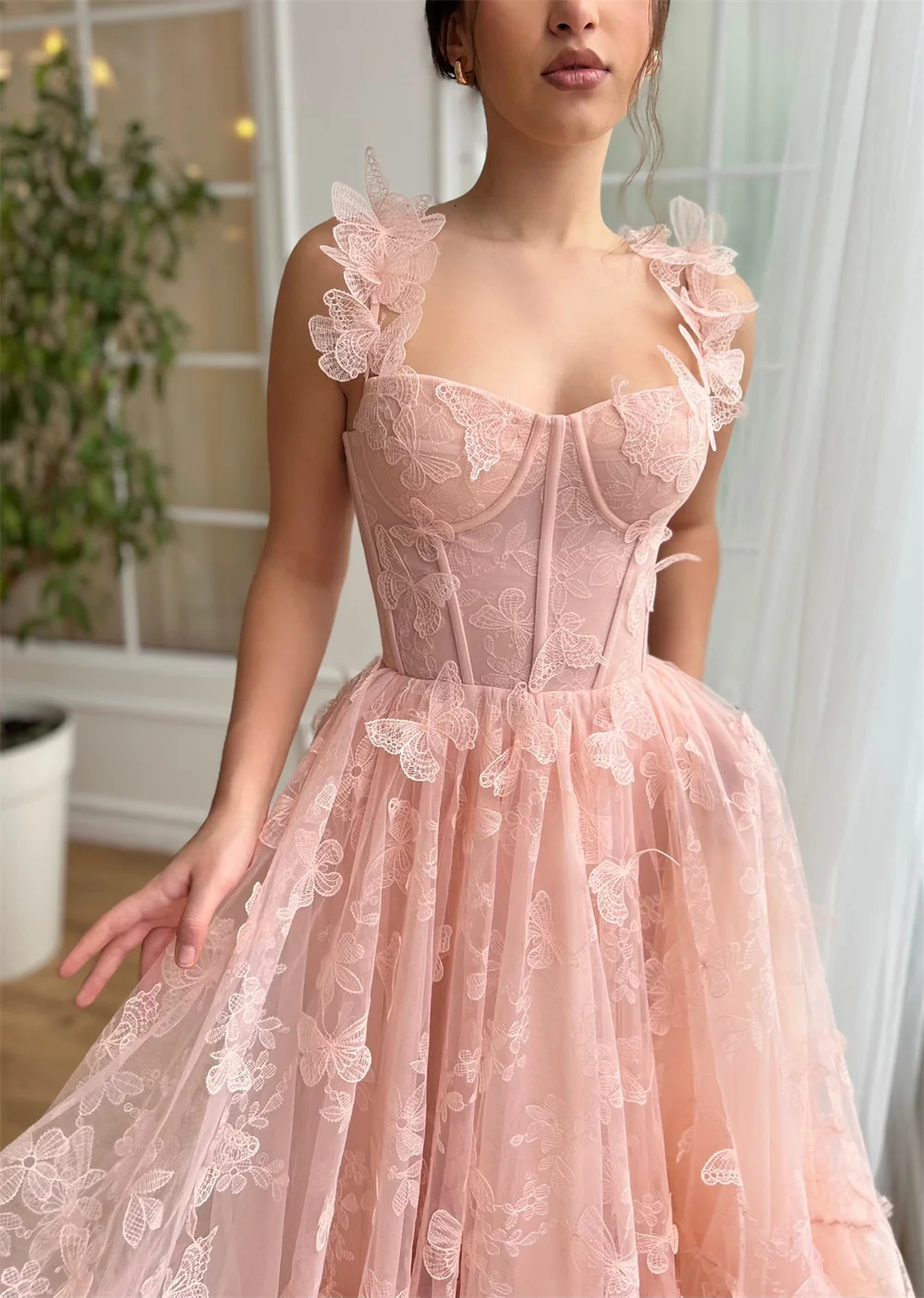 Spaghetti Straps Sweetheart 3D Flower Cocktail Dresses Lace Appliques Butterfly Homecoming Gowns A-line Tea-length Prom Gowns