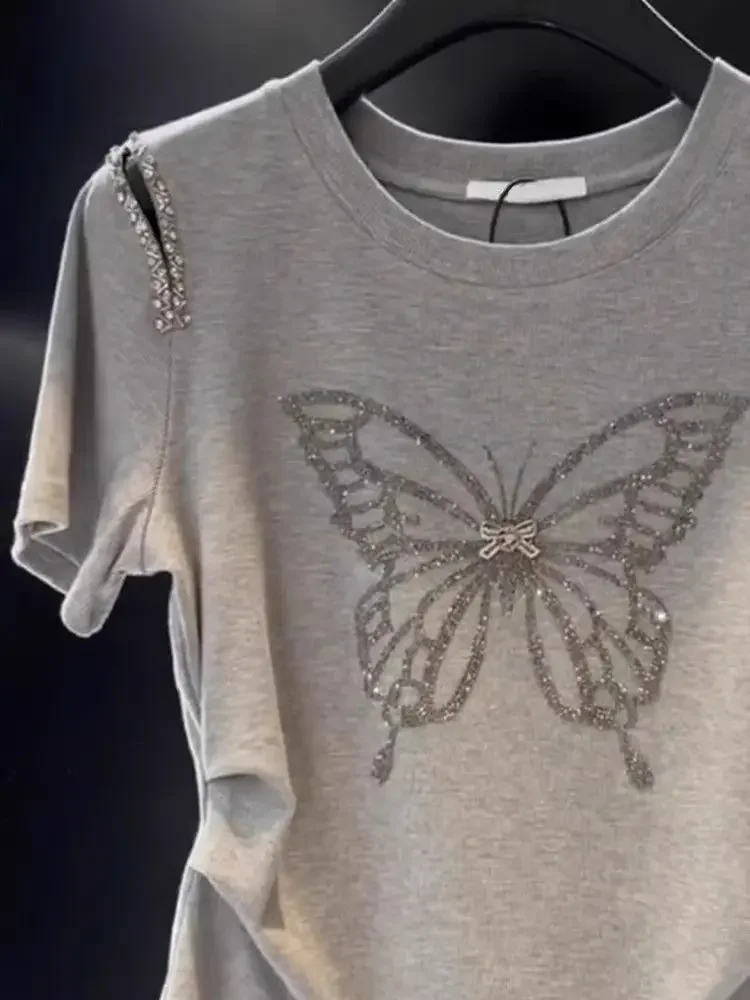 Off-the-shoulder short-sleeved T-shirt women's summer new plus-size design sense fashion chic butterfly diamond-encrusted top.