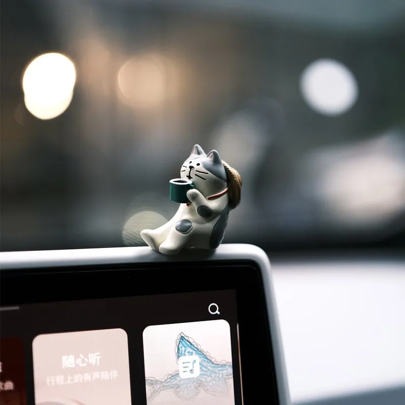 Cute Car Interior Decoration Ornaments Mini Cat Action Figure Auto Dashboard Rearview Mirror Decoration Car Accessories
