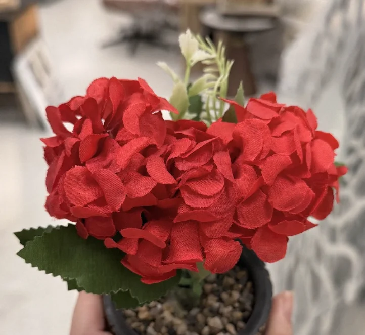 

3 Pieces Professional Artificial Plants & Flowers Supplier