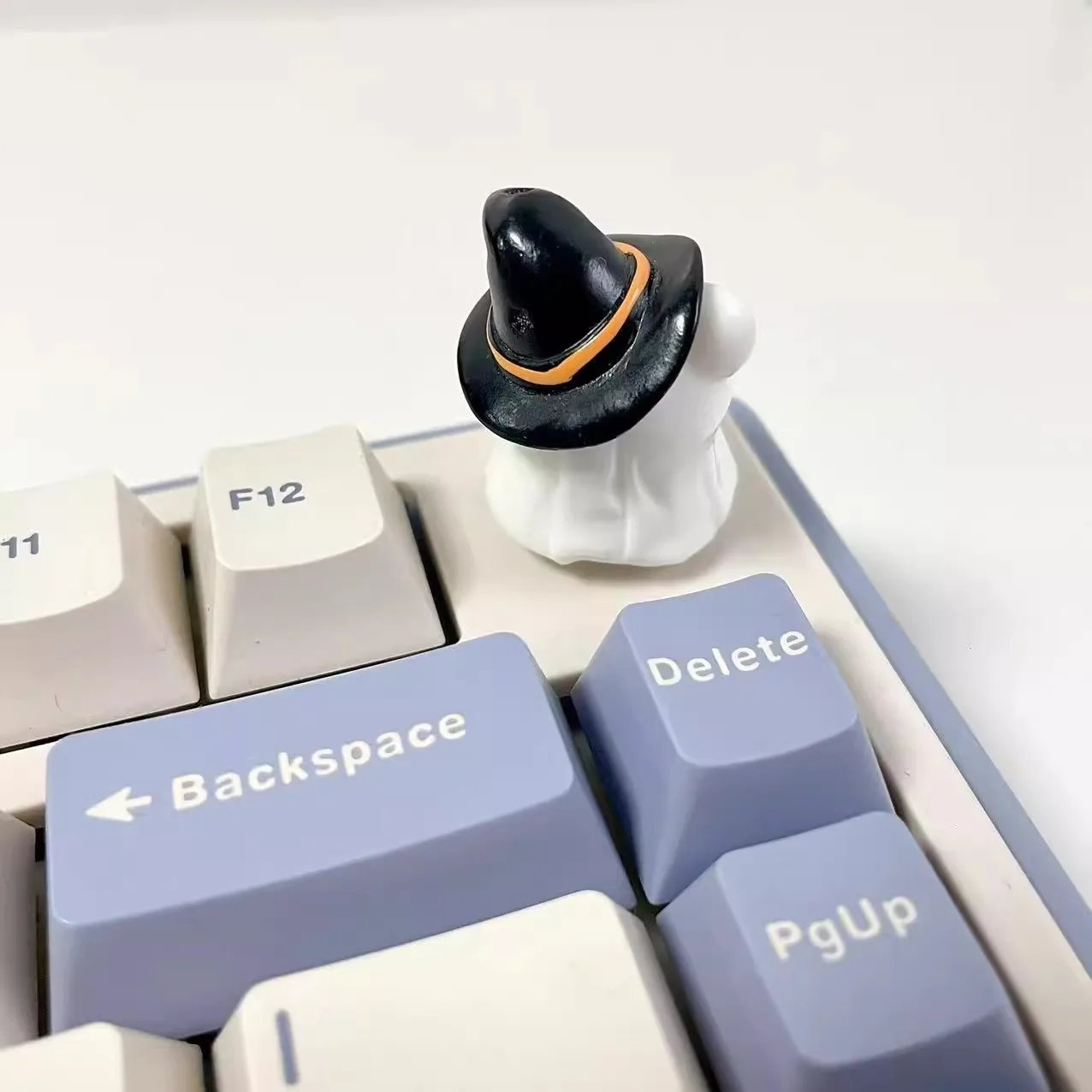 Cute Ghost Bear Theme Keycaps Custom 3D Resin Kawaii Key Caps Cartoon Handmade Artisan knob key for Mechanical Keyboard Gift