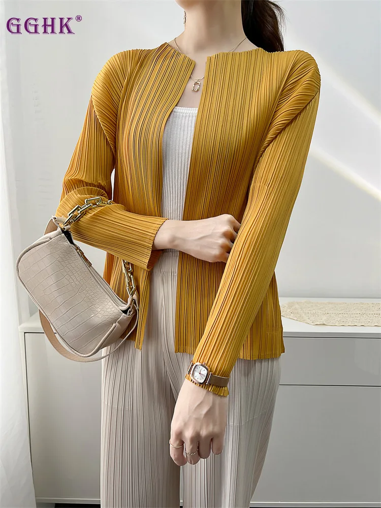 GGHK Pleated Cardigan Small Jacket Women 2023 New Solid Color Long-sleeved Temperament Commuting Korean Version of The Designer