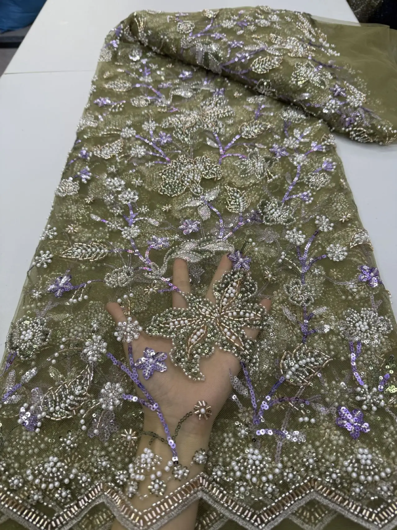 

Африканские и французские кружевные ткани в метрах, 5 ярдов белого сетчатого тюля с пайетками и бисером, подходят для дизайна свадебных платьев.