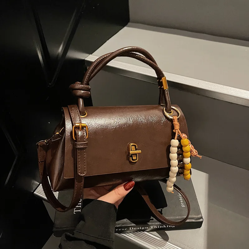 

Waxy Leather Shiny Surface Women Handbag Versatile Casual Crossbody Shoulder Bag With Decor Pendant Fashion Ladies Daily Purse