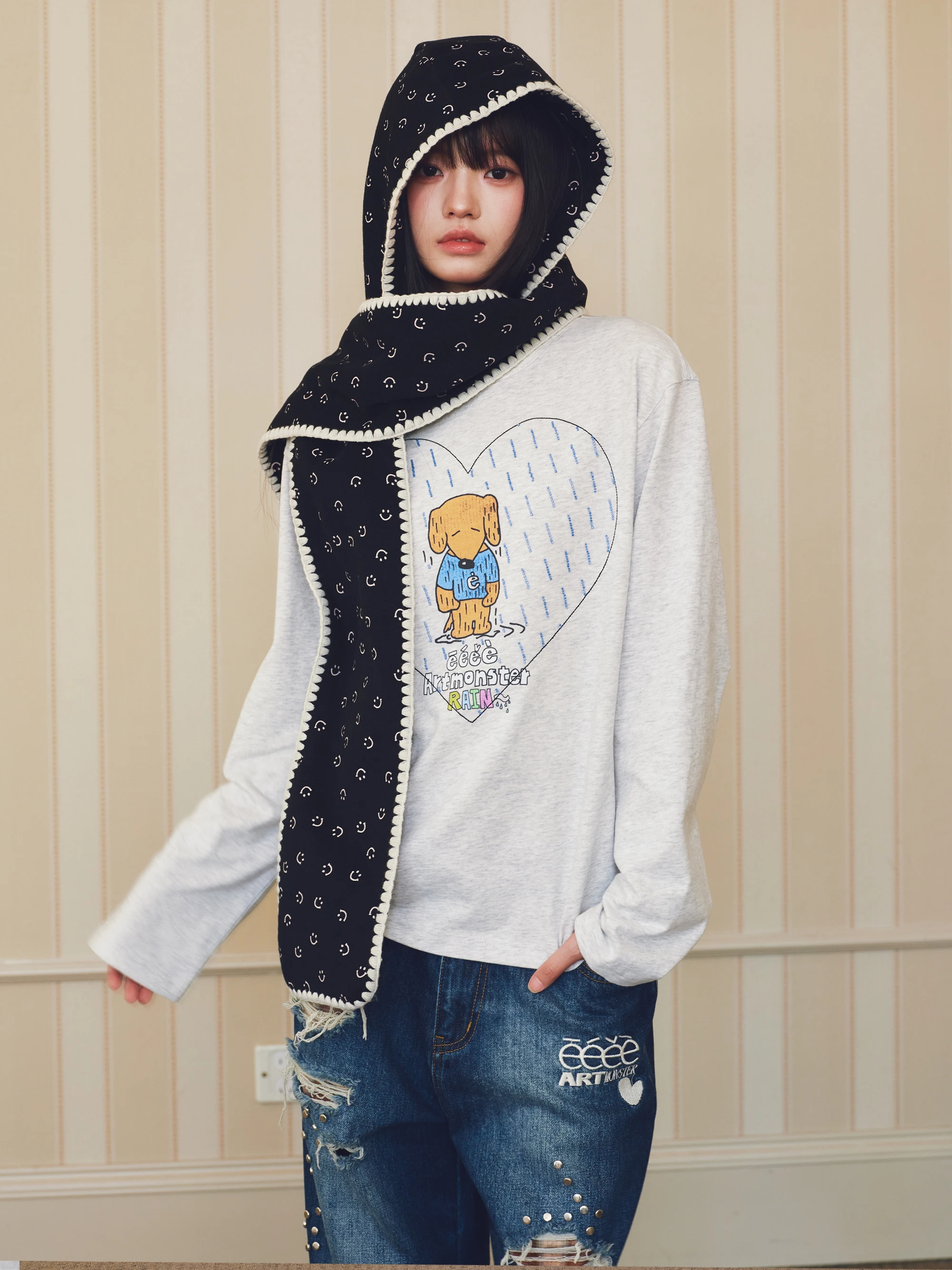 Hand-Drawn Graffiti Print Long Sleeve T-Shirt Bead Embroidery Base Layer Shirt for Men And Women Standard Fit round Neck Design