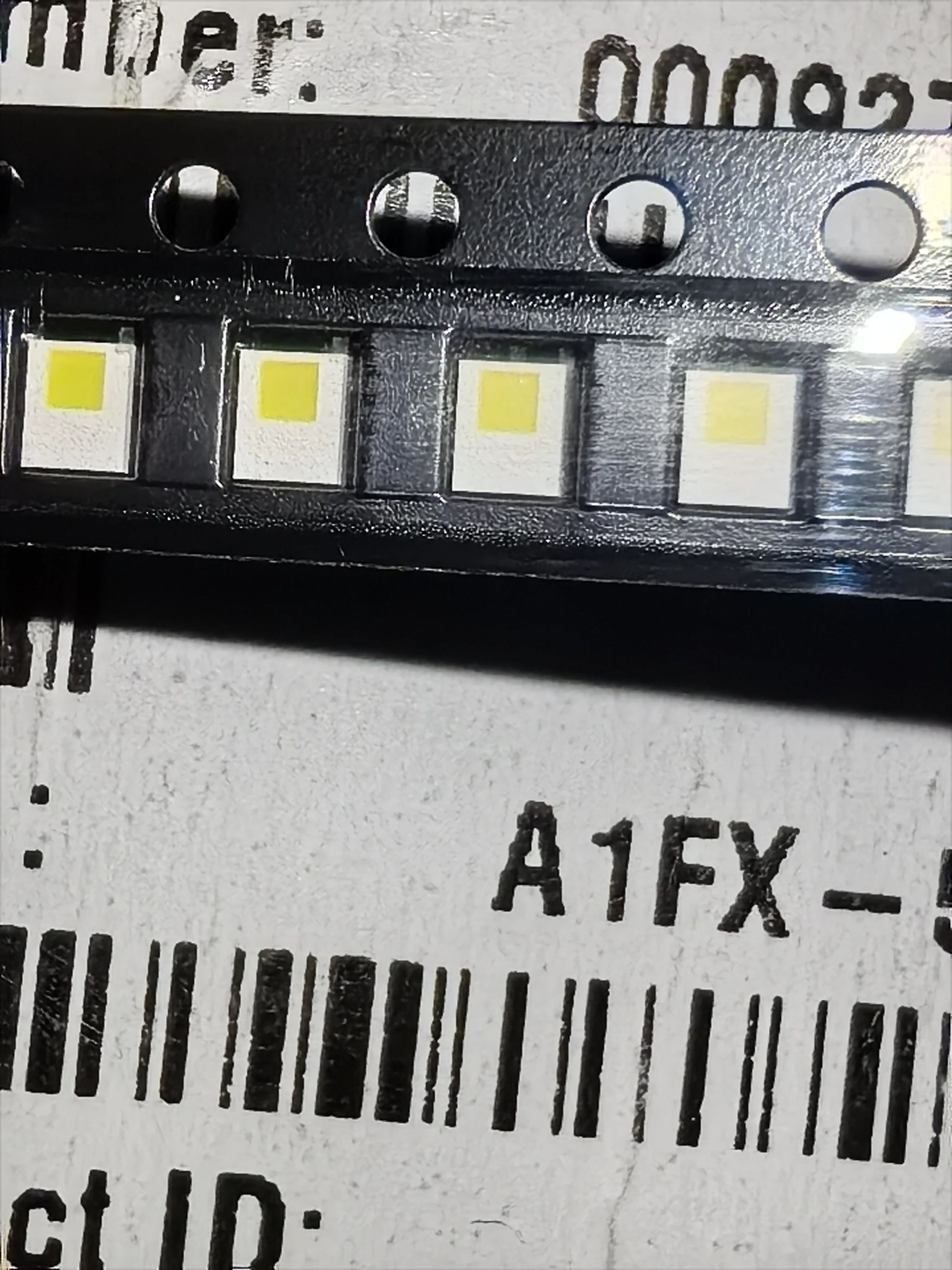 

10 шт./A1FX-5850ADH0F0860 FX Plus охлаждающий белый 5 Вт 2319 белый