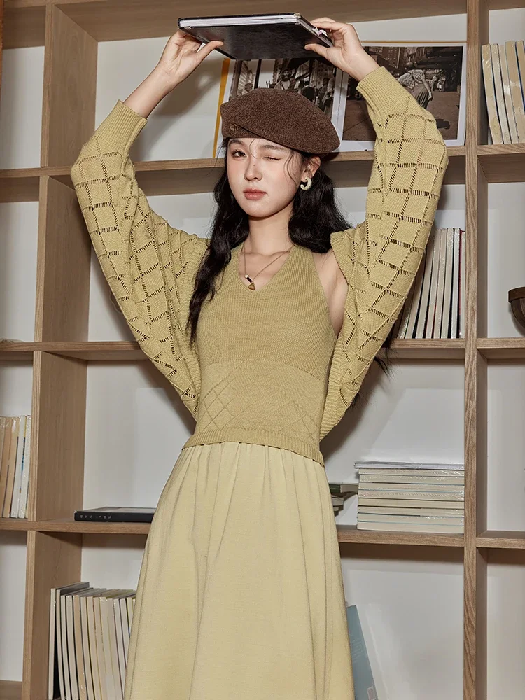 MISHOW Hanging Neck Dress Knitted Cardigan Separately 2024 Autumn Hollow Short Top Knitted Patchwork Sleeveless Dress MPD42L2040