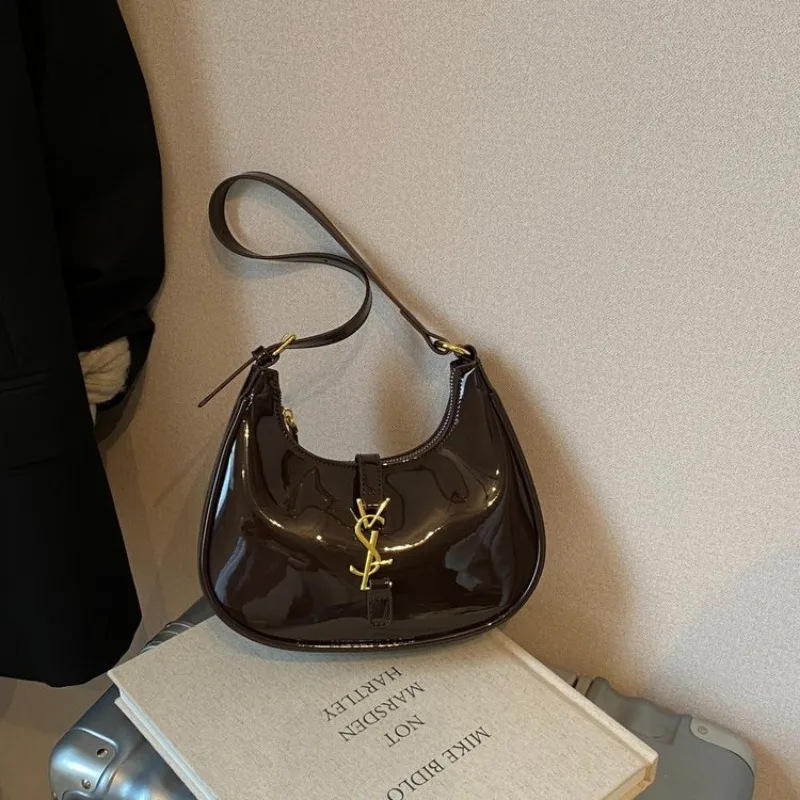 

2025 Spring New Women's Vintage Tote Bag Multi-way Shoulder Purse Minimalist Adjustable Strap for Daily Use​ Women Bag