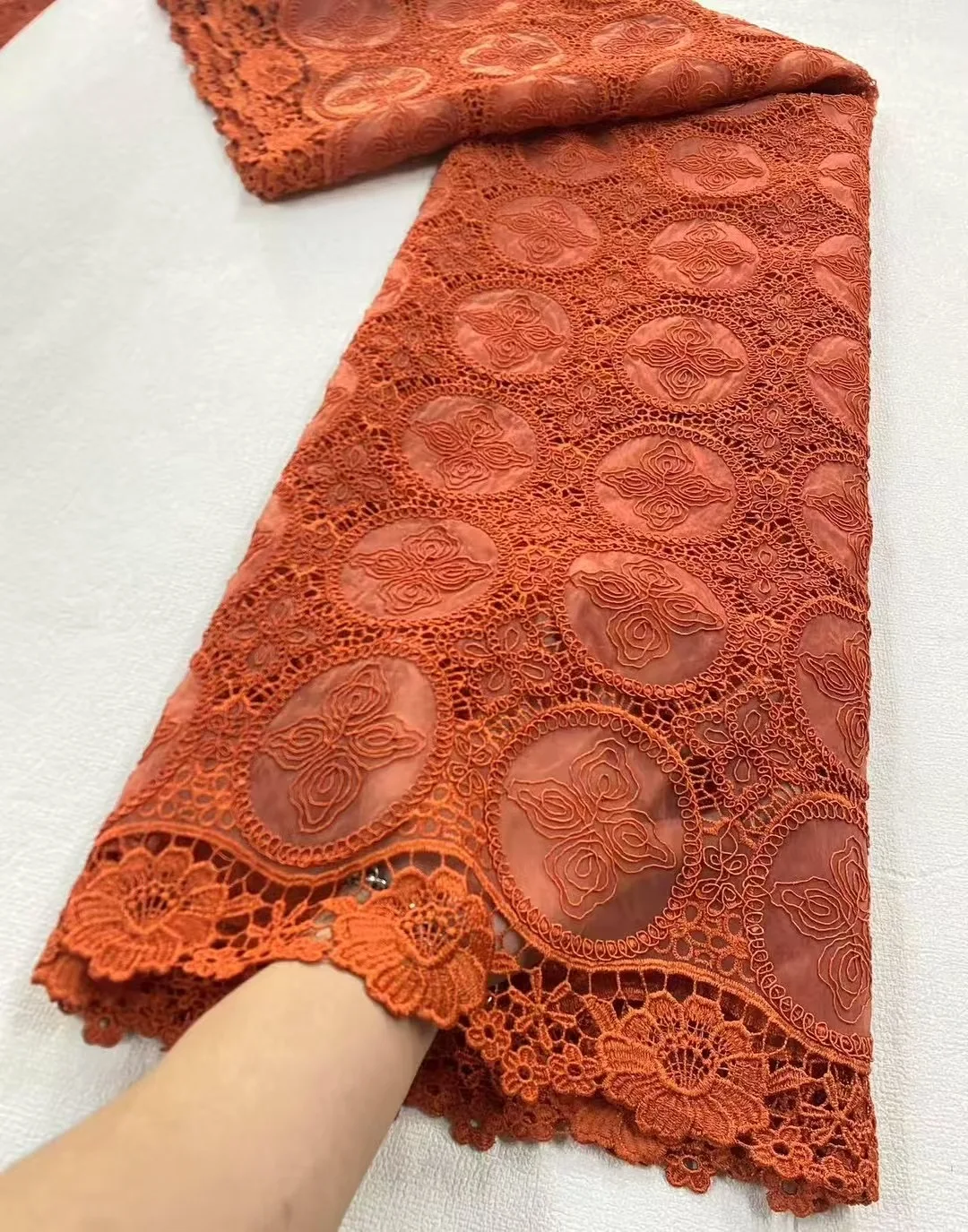 

2025 африканская нигерийская кружевная ткань высокого качества с вышивкой из тюля для свадебных платьев, элегантный материал для свадебного платья, 5 ярдов