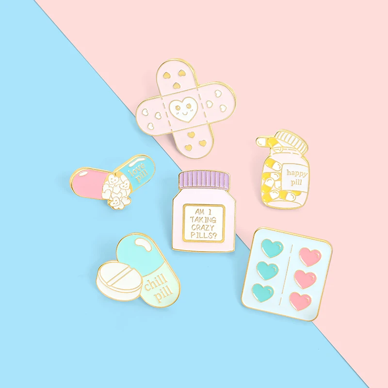 Creative Trendy Cartoon Heart Band-Aid Metal Enamel Brooch Syringe Pill Badge Doctor Nurse Cute Lapel Jewelry Accessories Gift