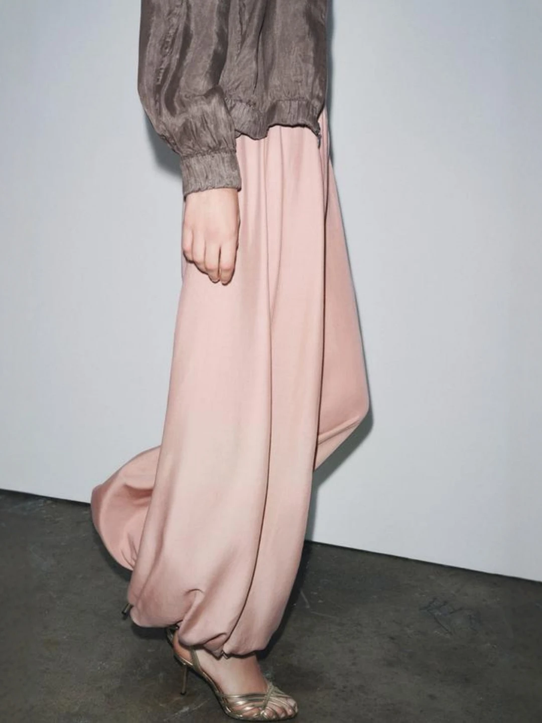 Frauen Casual Lose Flauschige Hosen Weiche Korallen Rosa Neue Ankunft Drapieren Bequeme Elastische Taille Andere Material 00%