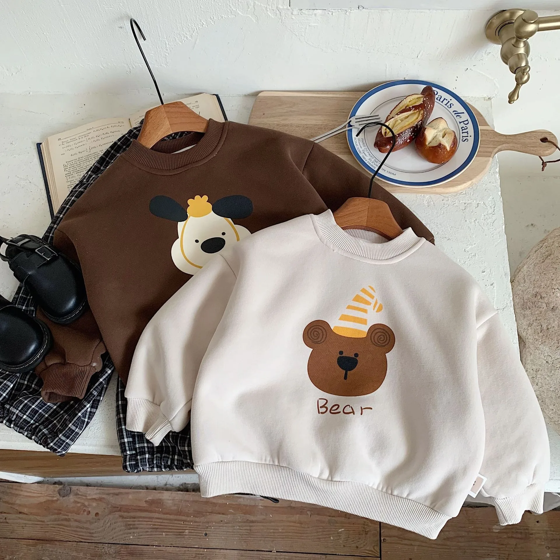 

2025 Winter New Children Fleece Sweatshirt Cotton Baby Boys Girls Cartoon Print Pullover Plus Velvet Thick Kids Warm Clothes