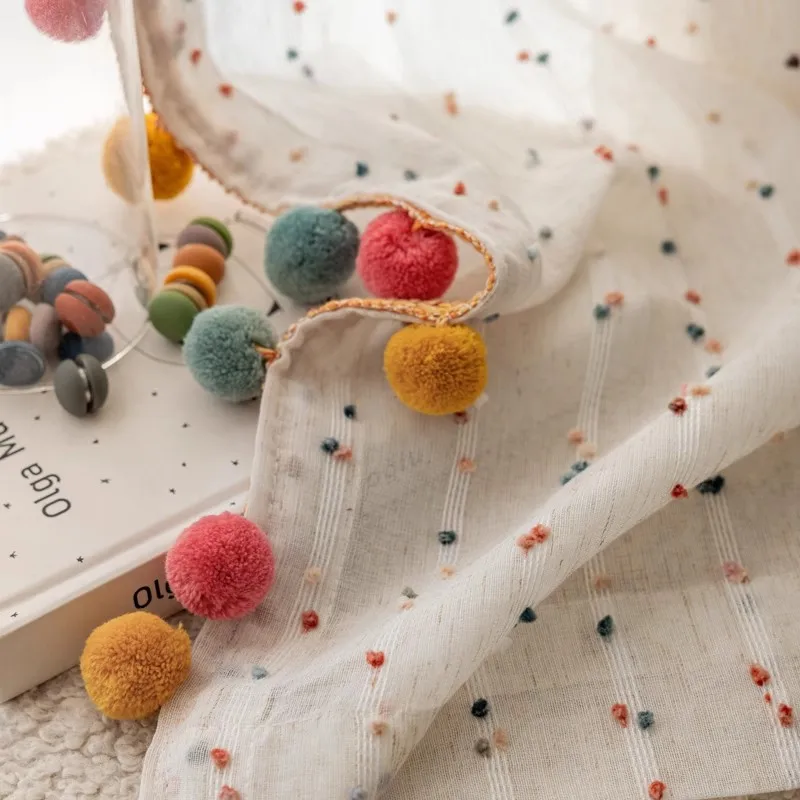 1 Paar süßer Regenbogen-Haarballen-gestickter transparenter Tüll-Vorhang mit Pom-Pom-Quasten, Spitze für Wohnzimmer, Kinderzimmer, Heimdekoration – Detail 7