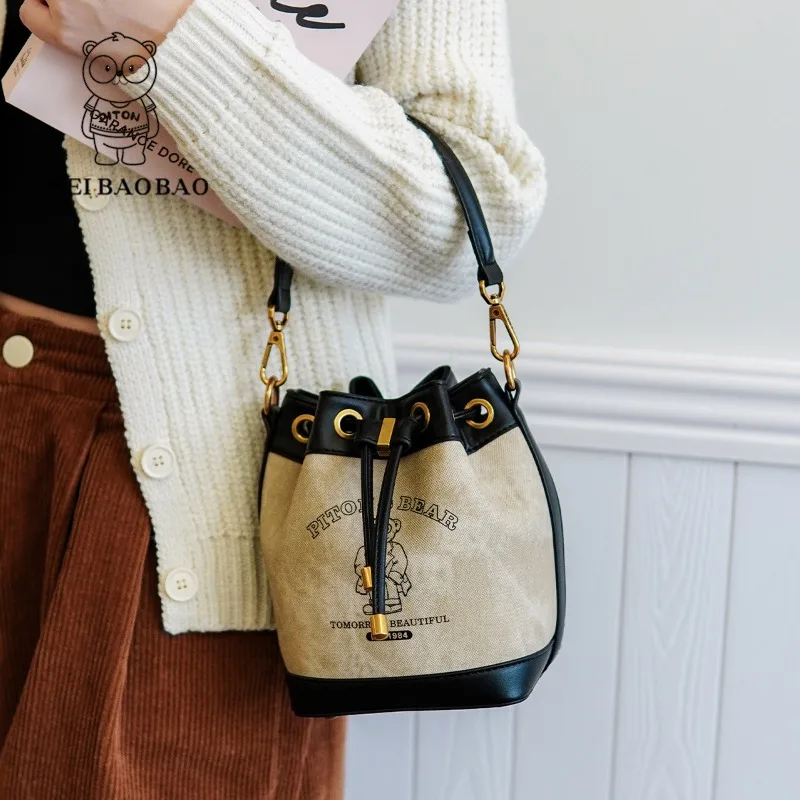 Drawstring Bucket Bag 2024 New Trend Women's Bag Canvas PU Bear Pattern Design Casual Fashionable Single Shoulder Crossbody Bag