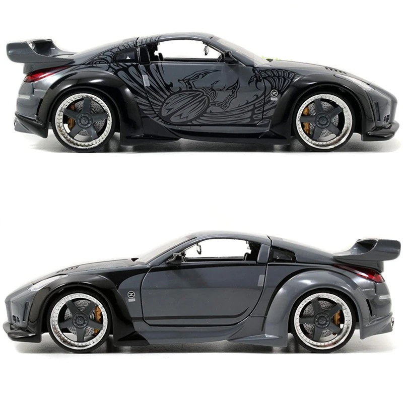 1:24 Niaasn 350Z Alloy Sports Car Model Diecasts Toy Muscle Car Racing Car Vehicles Model Simitation Collection Childrens Gifts