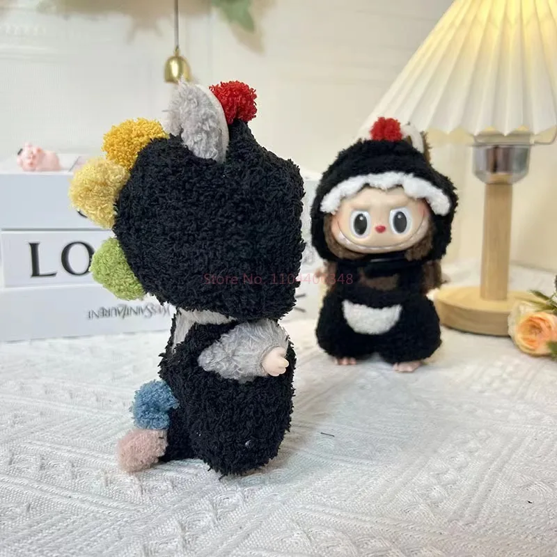 มอนสเตอร์ 5 รูปแบบ Labubu ตุ๊กตารูปตุ๊กตา Jumpsuit Series เช่นหมูและไดโนเสาร์น่ารัก Mini Plush Pure Handmade เสื้อผ้า