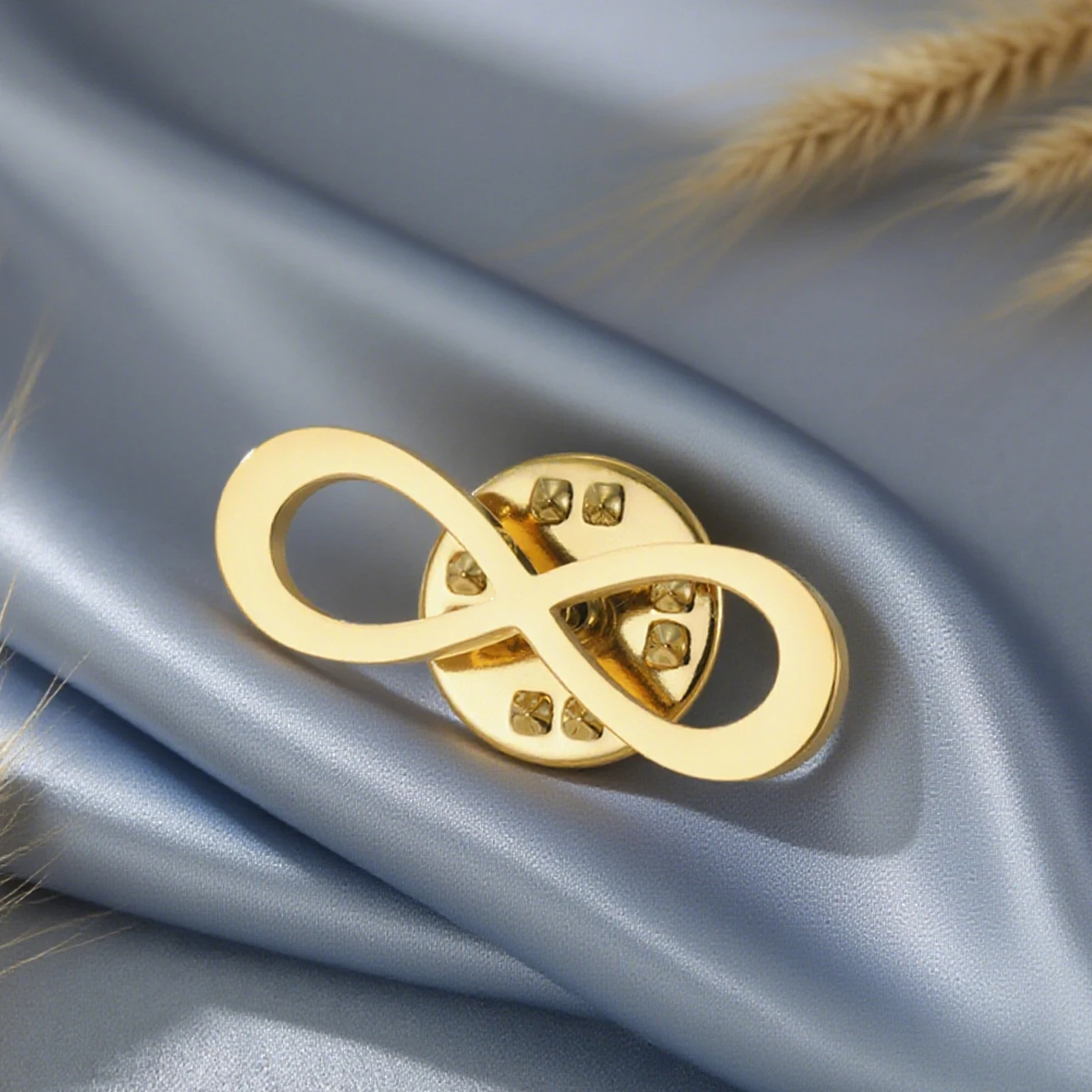 Dawapara Classic Infinity Symbol Brooch Endless Love and Friendship Lapel Pin Stainless Steel Accessories