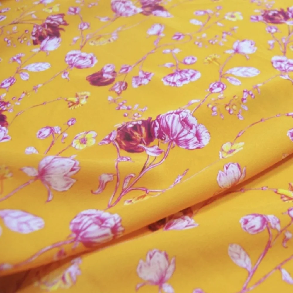 Wonderful Yellow Rose Flower Design Discount Price Good Quality Comfortable Feeling Silk Crepe De Chine Fabric for Great Dress