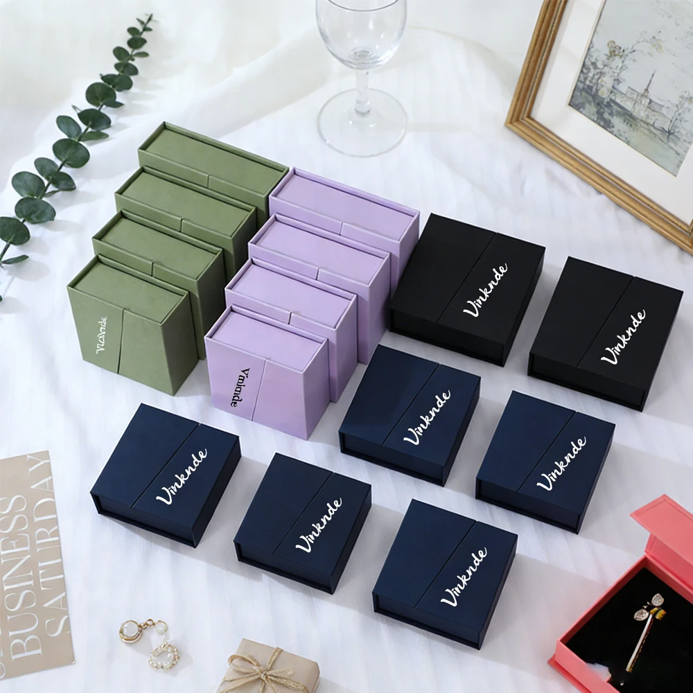 

Набор из 50 штук: Органайзеры для украшений с 2 дверцами, магнитные подарочные коробки, персонализация логотипа, для брошей, браслетов, подвесок, футляры для свадебных сувениров