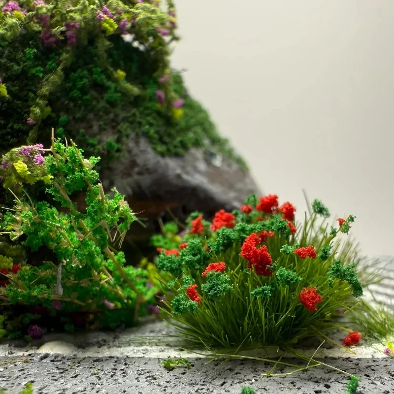 Immagine 7: 24 Pezzi Mini Ciuffi d'Erba Realistici per Casa delle Bambole, Micro Paesaggio Fai-da-Te, Giardino, Terrario, Diorama, Modellismo, Accessori per Paesaggistica