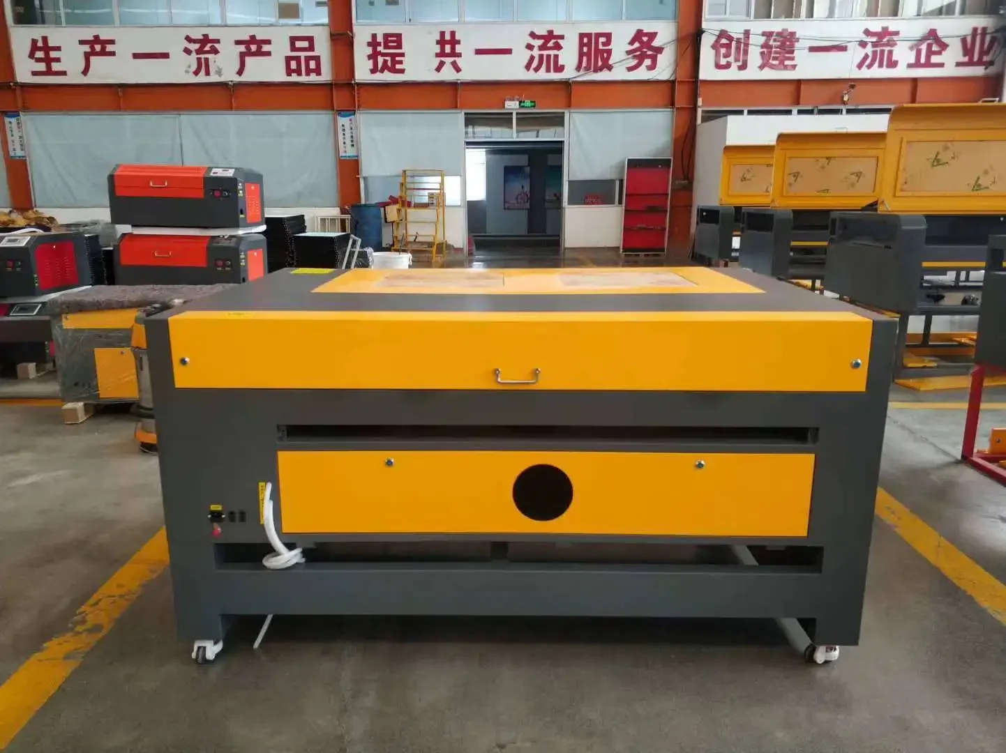 1390  engraving machine Flexible surface engraving