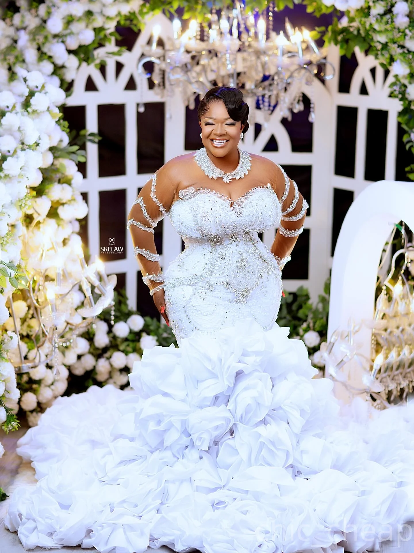 تخصيص عالية الياقة تسلق بلورات حبة فستان الزفاف مع طبقات للانفصال قطار Vestido De Noiva كم طويل زي العرائس