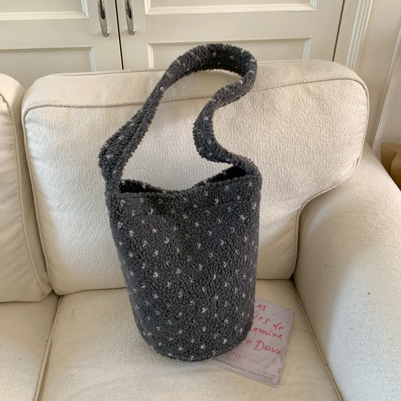 حقائب كتف حلوة للنساء لطيف أفخم الخريف والشتاء 2026 موضة جديدة متعددة الاستخدامات حقائب يد نسائية ذات سعة كبيرة #1