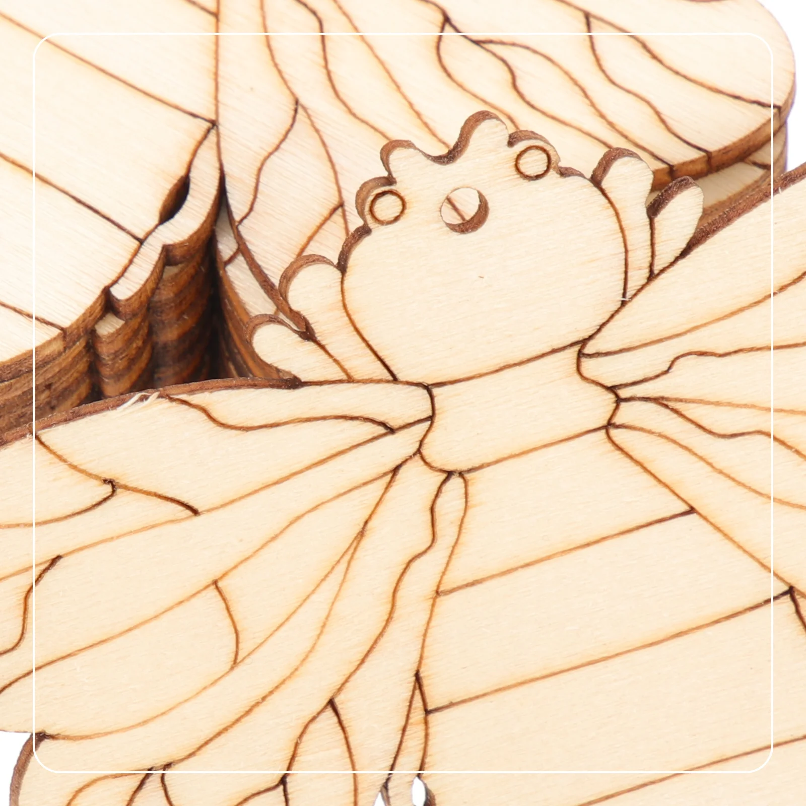 

50 set Unfinished Wooden Slices Diy Wood Chips For Painting Craft Bee Shape Graffiti Material Lightweight Smooth Cutout