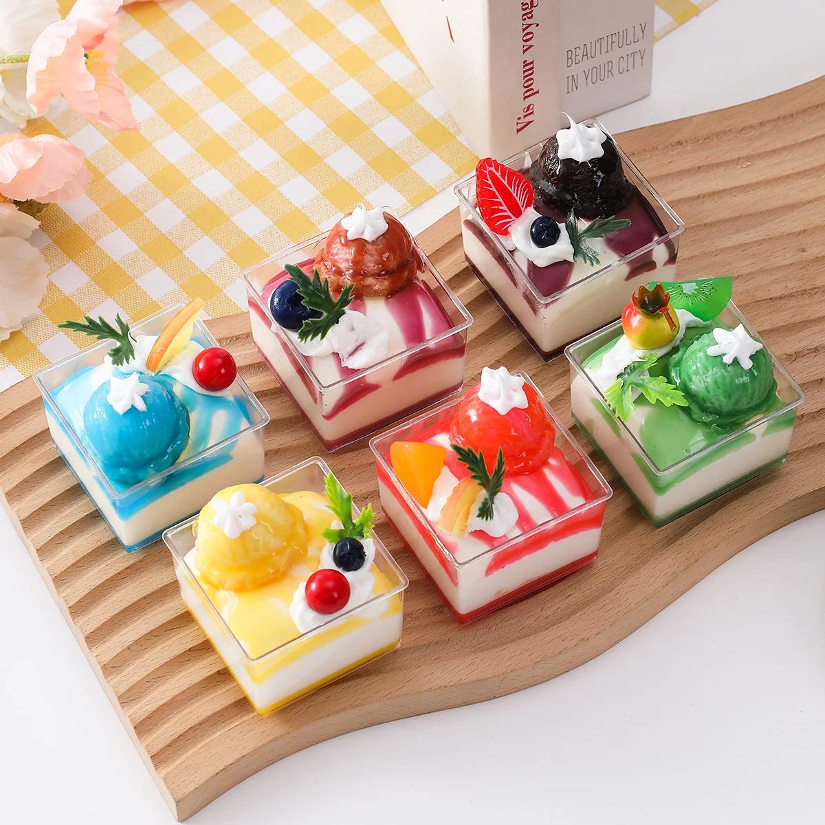 

Artificial Fruit Jam Cake Box Cake Bread Dessert Kitchen Scene Food Model Decoration Wedding Gift Props Simulation Decorations