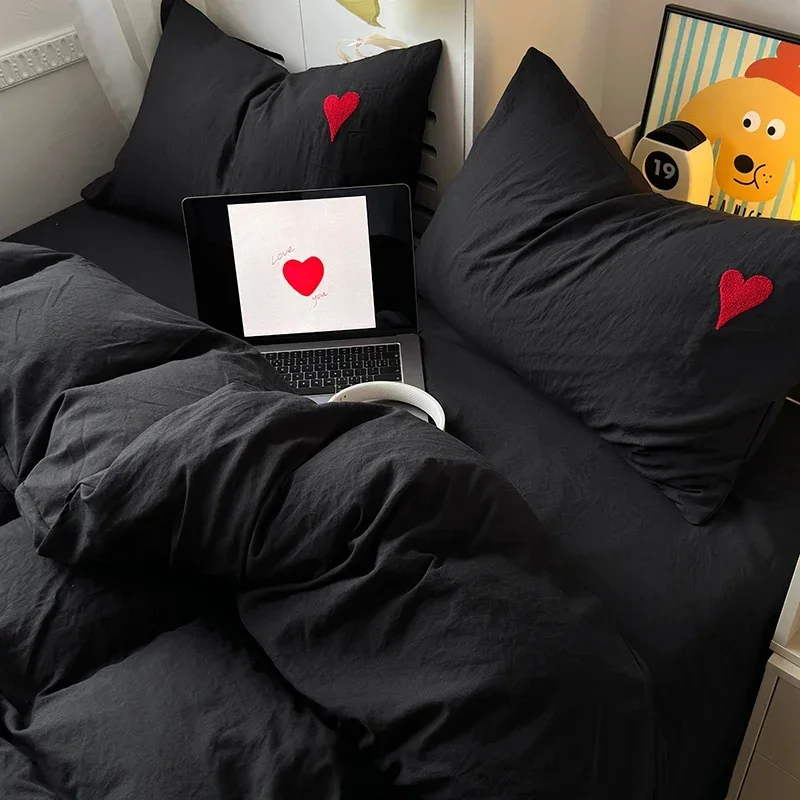 Washed Cotton Bedding Set Super Soft Cool Black Duvet Cover Set Heart-shaped Towel Bedding Skin Friendly Duvet Covers Bed Sheets