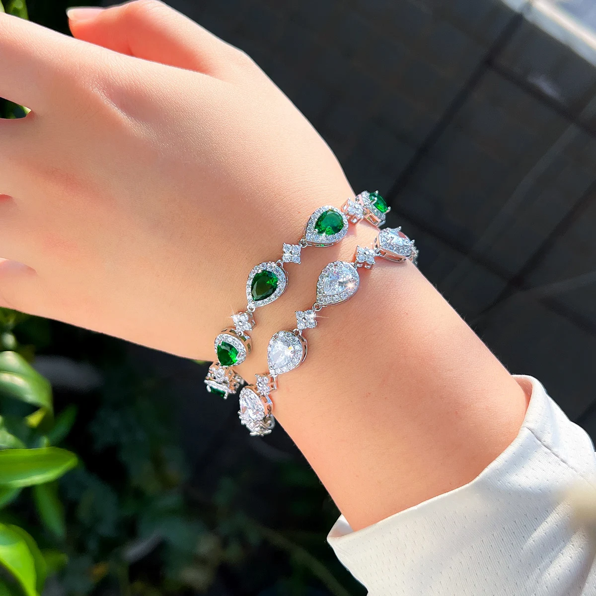 CWWZircons Neues Modisches Grünes Großes Wassertropfen-Kubikzirkonia-Tennisarmband für Damen, Schickes Party-Hochzeitsschmuck-Geschenk S0145 – Detail 4
