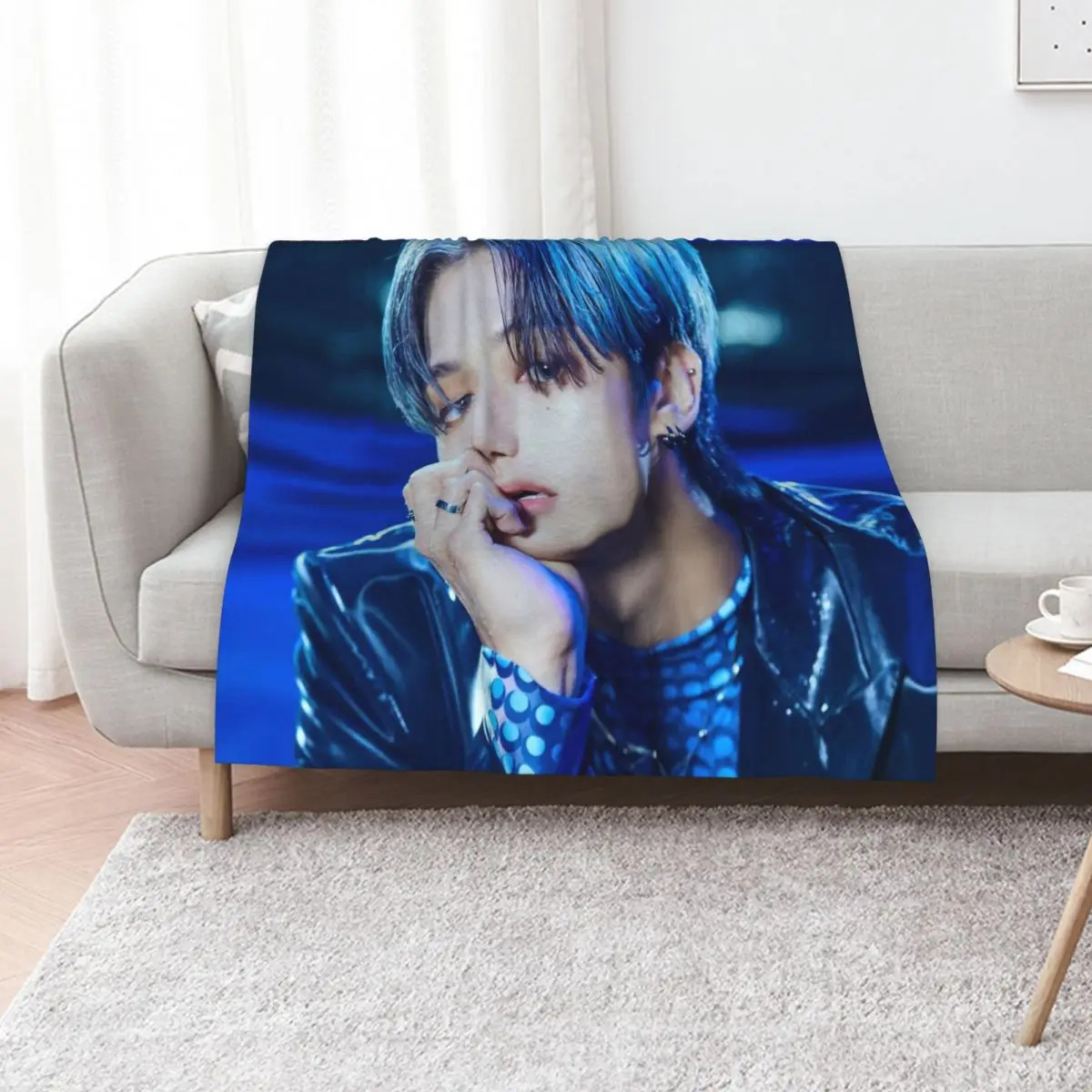 Wooyoung ATEEZ Deja Vu Throw Blanket bed plaid Large christmas gifts Soft Beds Flannels Extra Large Throw Blankets