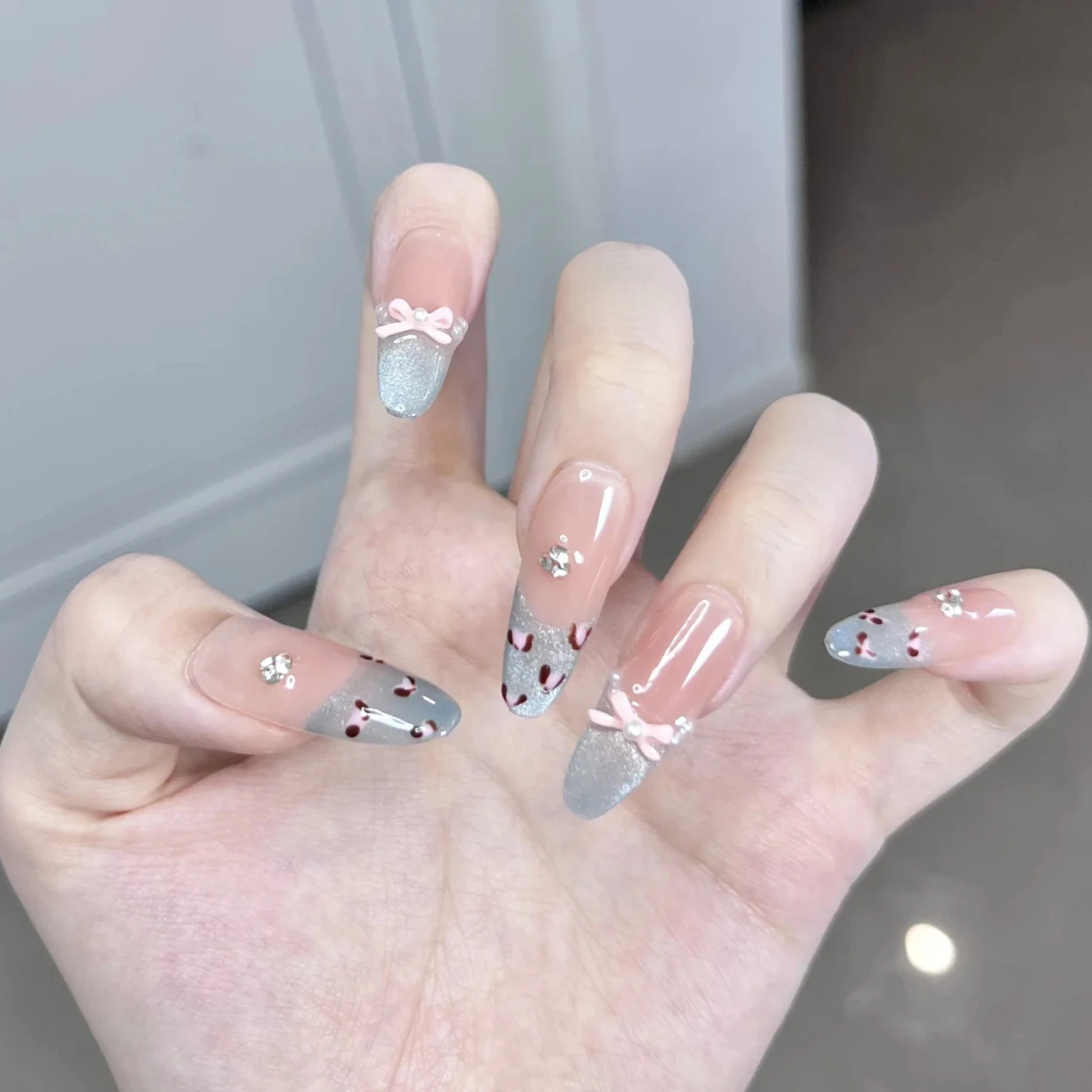 10 Stück handgemachte tragbare Nägel mit Werkzeugset, niedlich, süß, elegant, Nagelflicken, künstliche falsche Nägel, Maniküre, Kunst, Geschenk, abnehmbar