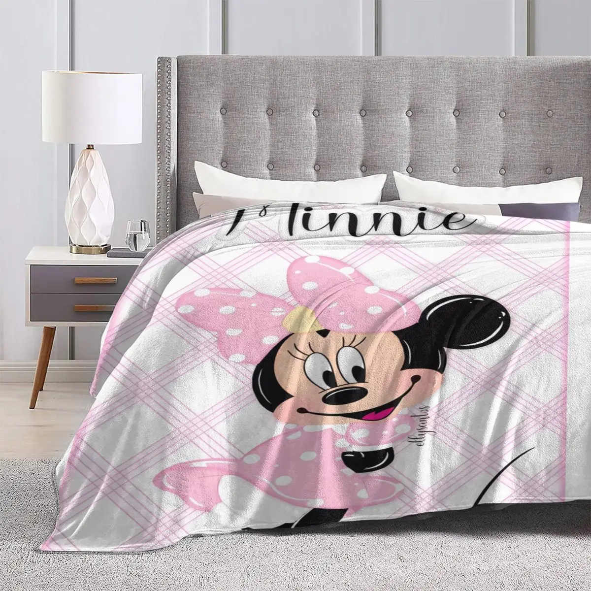 Mickey Mouse Blankets Quality Warm Soft Minnie Throw Blanket Spring Decorative Outdoor Fluffy Bedspread