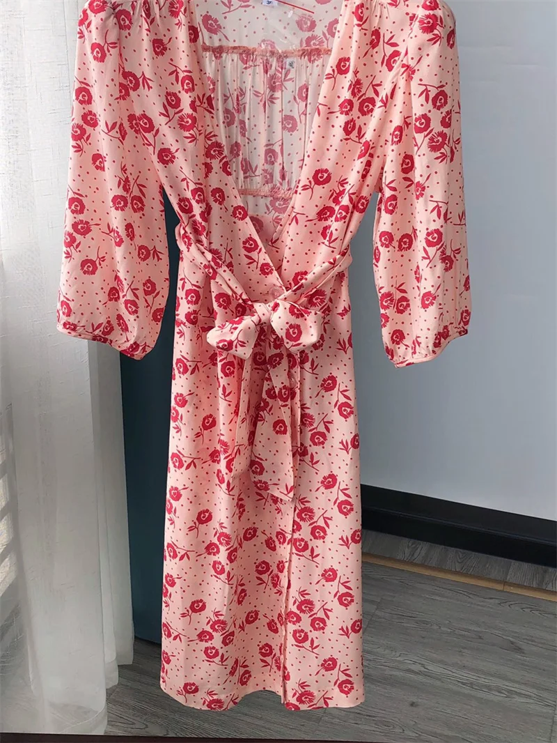 Mini vestido fino de manga curta com decote em v feminino, vestido estampado rosa, roupão com renda de peça única feminina, doce, verão, novo, 2024