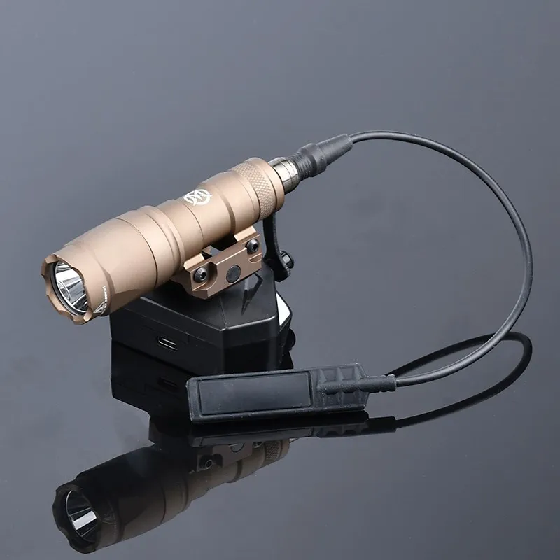 Imagem -05 - Wadsn M300 M300a Lanterna de Escoteiro Tático 400lumens Luz Branca para Arma de Caça Airsoft 20 mm Picatinny Acessórios Ferroviários