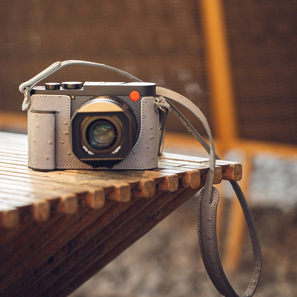 

Q3 Vintage Genuine Leather Camera Case Q343 Half-Wrap Leather Camera Protector for Leica Q Q3 43 Case With Metal Grip and Base