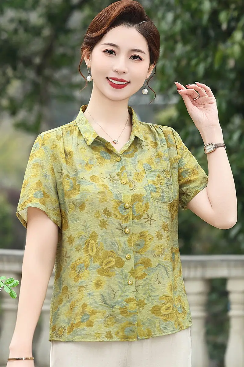 Camisa vestida para madre de mediana edad con mangas cortas y estilo de estampado fino, moderna y reductora de edad