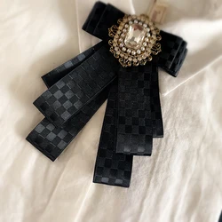 Korean Ribbon Manen Bow Tie Brooches for Women Crystal Rhinestone Necktie Pins Ladies Suit Shirt Collor Clothing Accessories