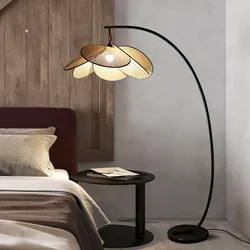 Lampada da terra retrò con Design cinese lampada da terra verticale intrecciata in Rattan artigianale adatta per soggiorni, camere da letto, balconi