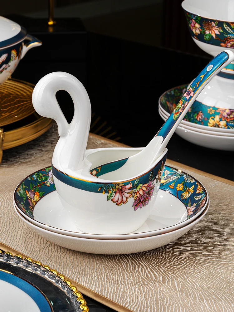 High-end Bone China Tableware Set, Home Move, Wedding Set, Complete Set of Bowls, Plates, Tableware, Tableware, Etc.