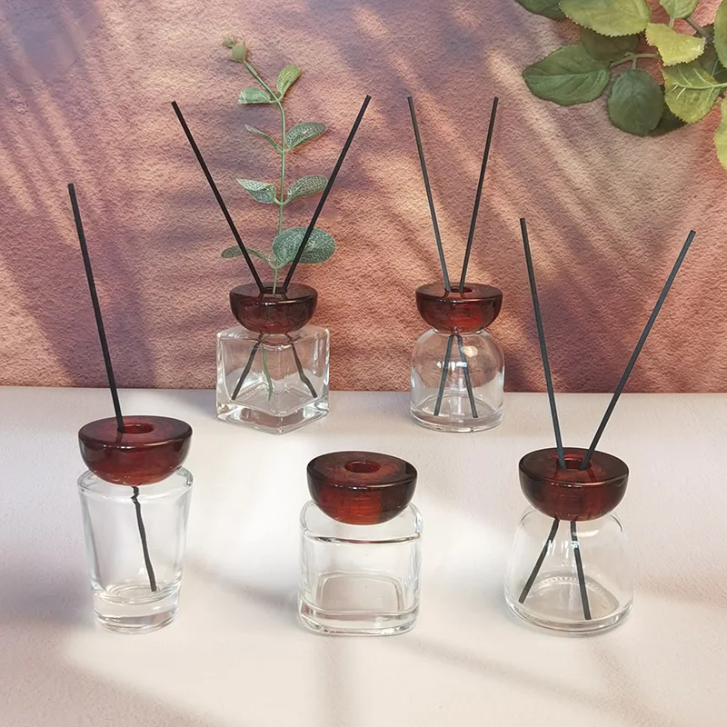 

High-Quality Aromatherapy Glass Jars with Resin Lid and Sticks for Hotel Beauty Salon Homestay Reed Oil Aroma Refill Dispensers