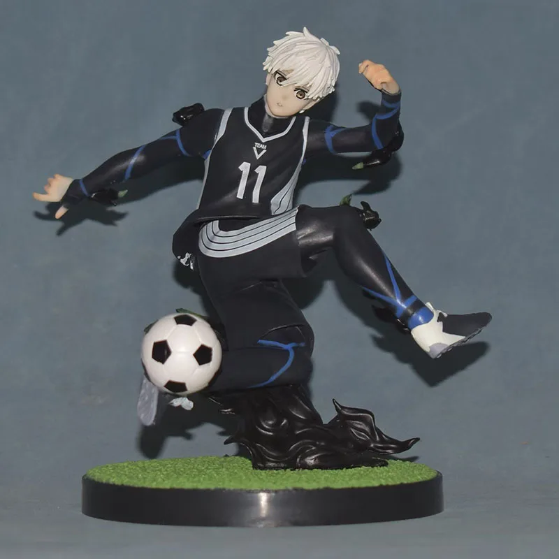 Figurine stationnaire à serrure bleue, figurine d'anime Seishiro, figurines d'action d'arme de football, statue en PVC, collection de modèles, cadeaux d'anniversaire