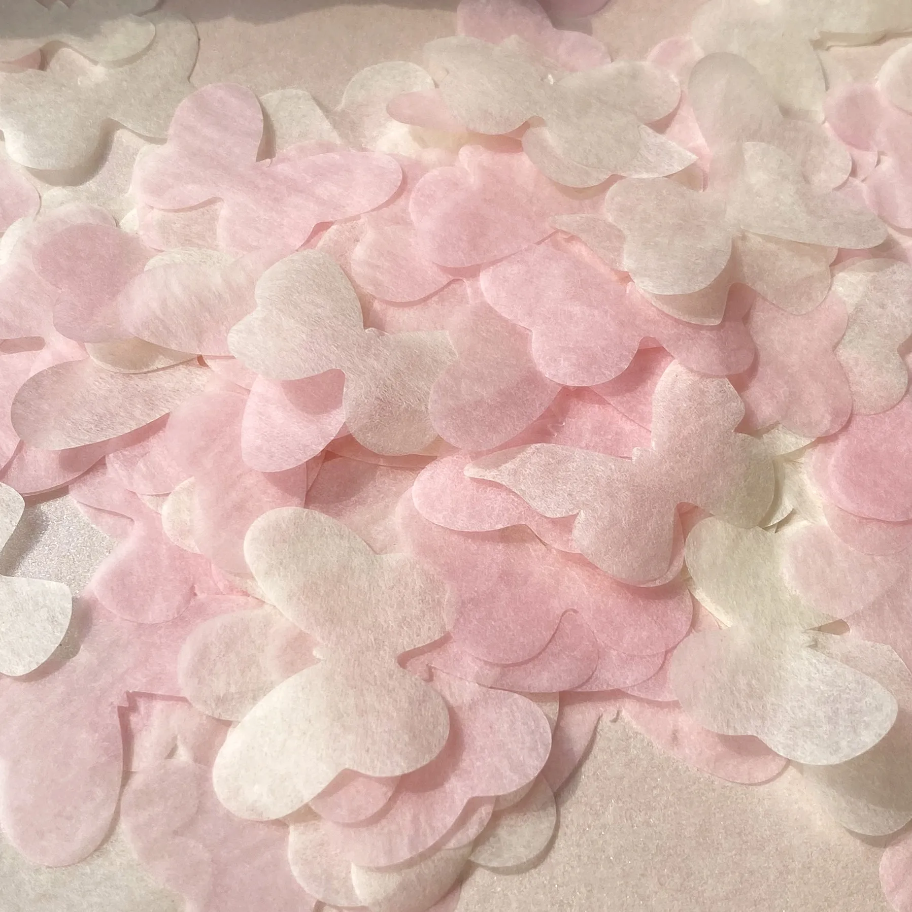 White Butterfly Bridal Shower  - Confetti Cannon Tube 评论和价格