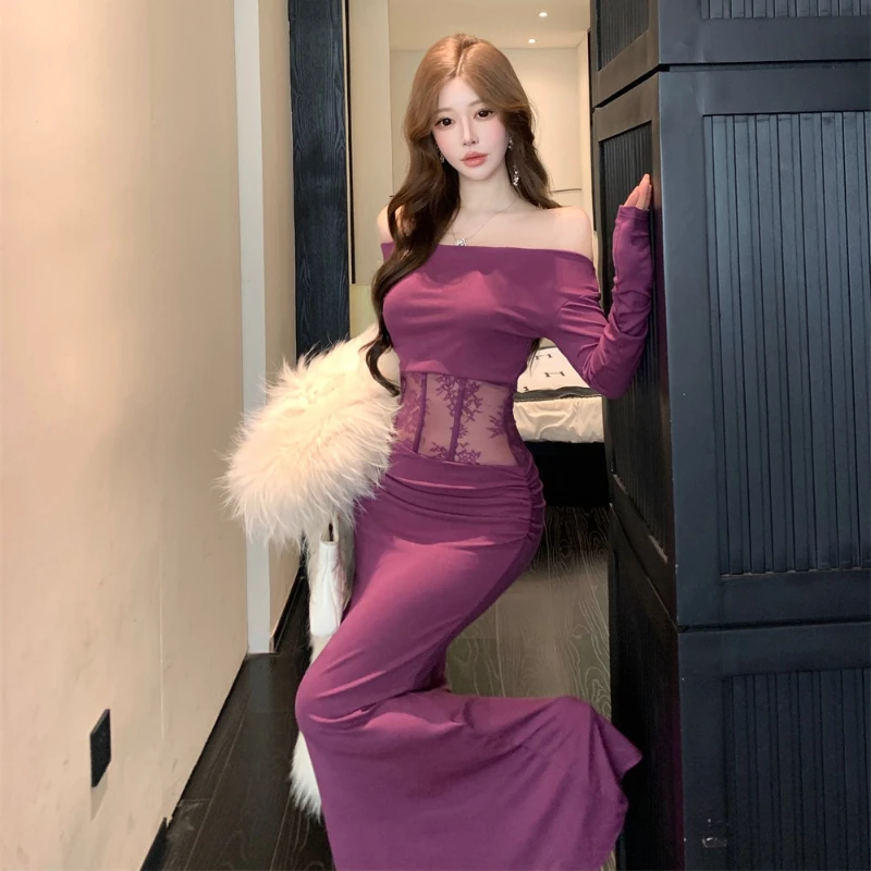 

Mermaid Corset-Back Elegant Evening Gown with Lace Sleeves