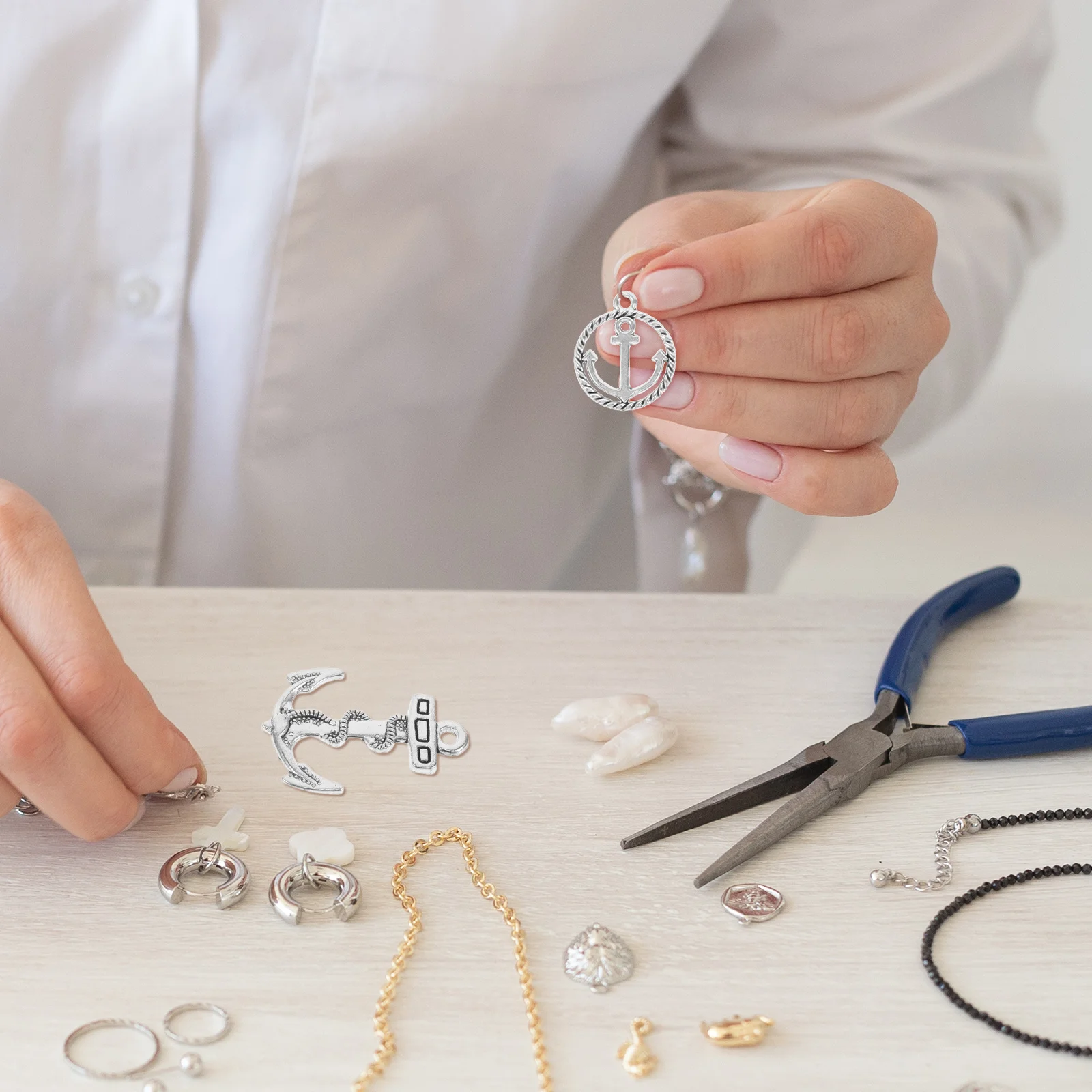 

50Pcs Vintage Anchor Charms Zinc Alloy Retro DIY Keychain Pendants Nautical Jewelry Making Craft Supplies Decorative Pendants