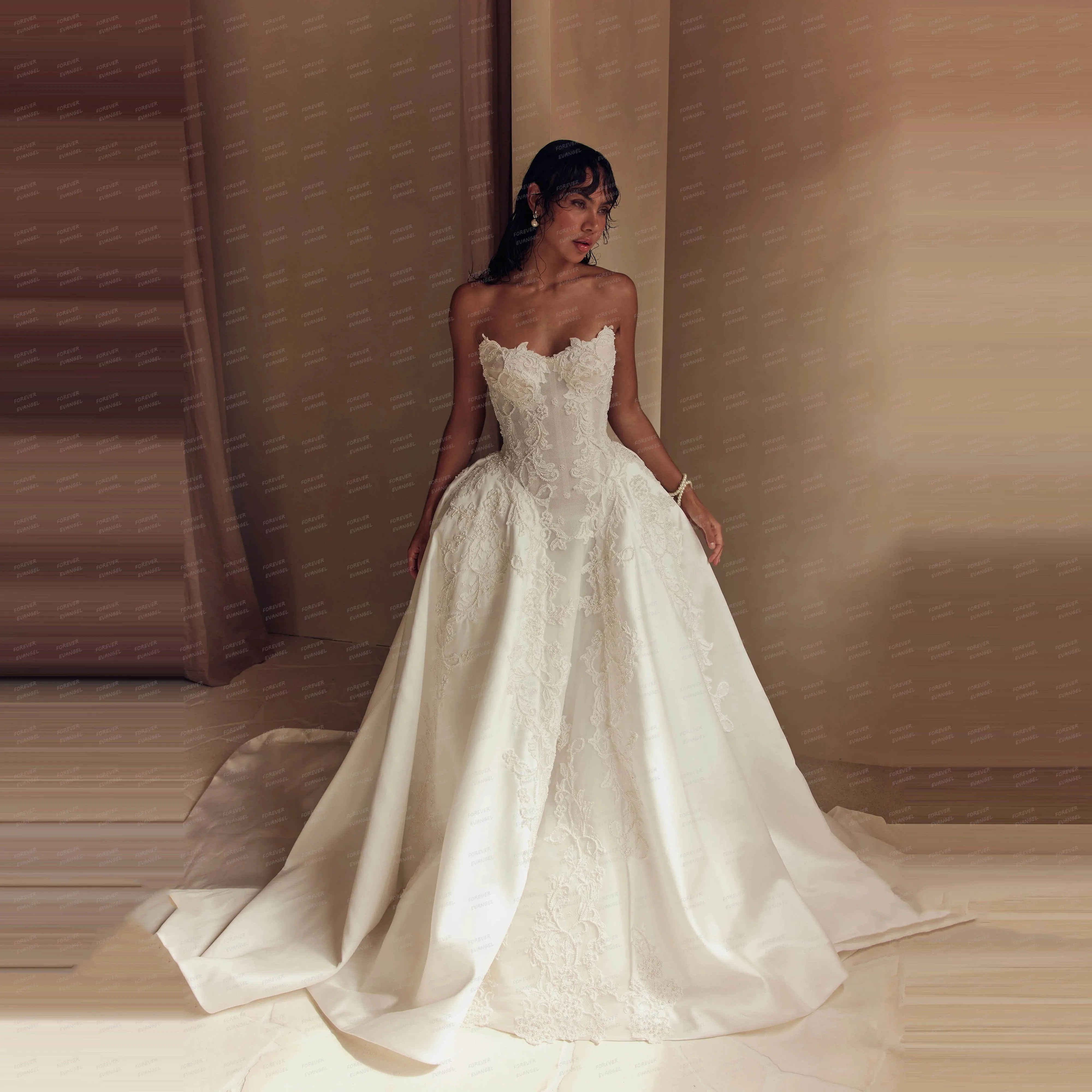 Luxury Appliques Wedding Dresses Woman A Line Sweetheart Sleeveless Bride Gowns Ruffles Customized Satin Vestidos De Novia Party