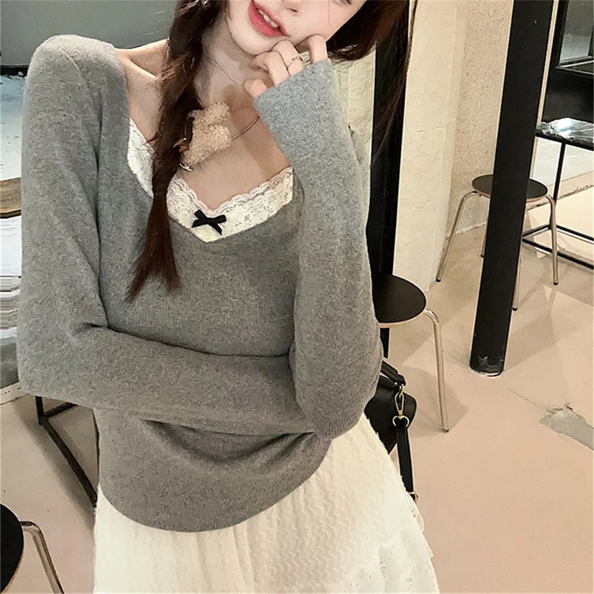 Customization Woman's Cute Girl Korean Style Long Sleeve T-shirts Women Lace Patchwork Bow Sweet Girls Slim Solid Under