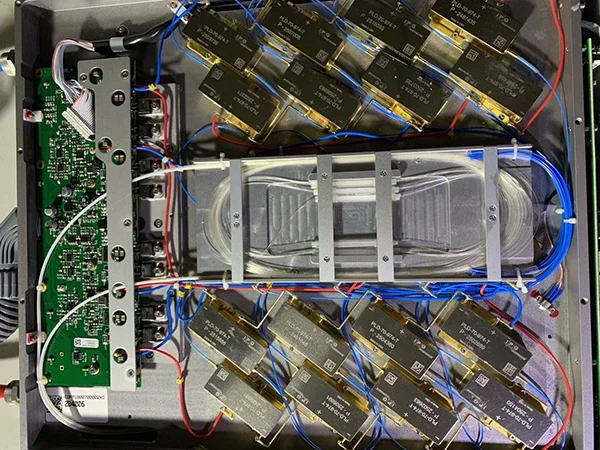 Raycus Max IPG Laser Source Repair, Raycus Laser Combiner, Facilement brûlé, Pièces de rechange